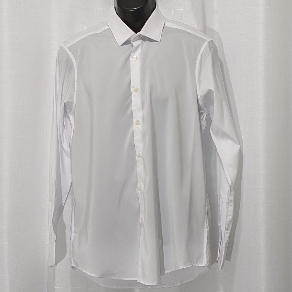 IZOD Men's Dress Shirt Regular Fit Stretch Solid Spread Collar Size XL White . - Picture 2 of 9